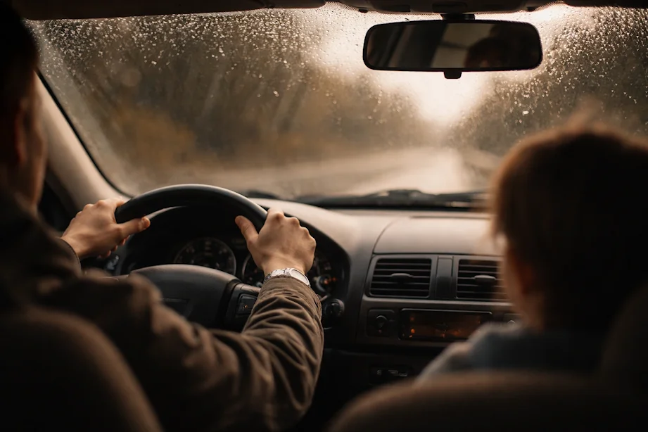 Gdy dziecko zadaje „za trudne” pytania: jak nie uciekać i nie udawać, że nie słyszysz